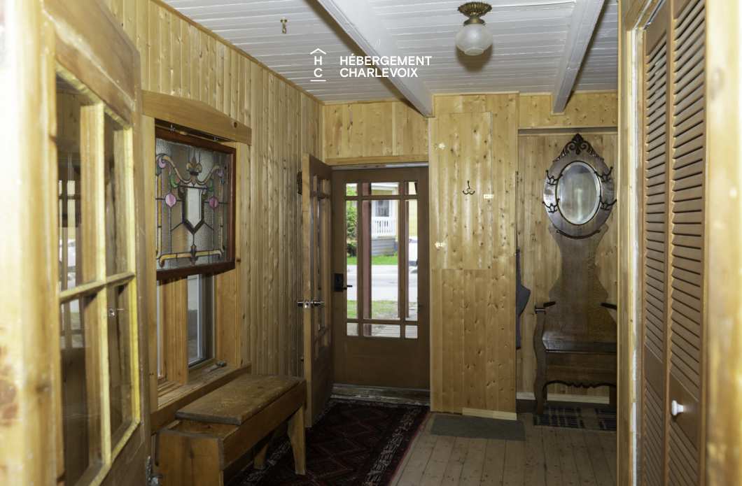 Le 142 - Maison au charme d'antan au centre-ville de Baie-Saint-Paul